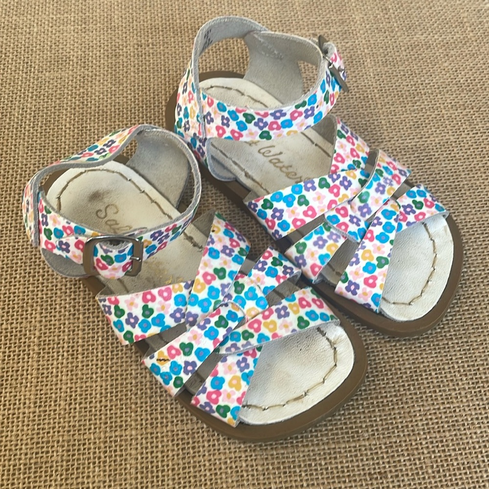 Salt Water 831 floral sandal - excellent